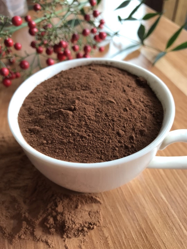 Brown Pure High Fat Cocoa Powder 100 % Cocoa Content For Some Chocolate Cakes